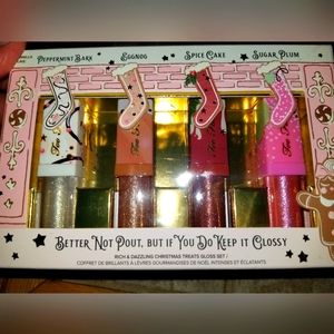 TOO FACED Better not pout, but if you do keep it glossy! Lip Gloss